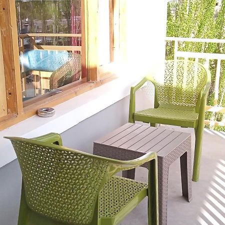 Chandan Guest House เลห์ ภายนอก รูปภาพ
