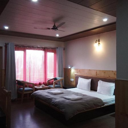 Chandan Guest House เลห์ ภายนอก รูปภาพ