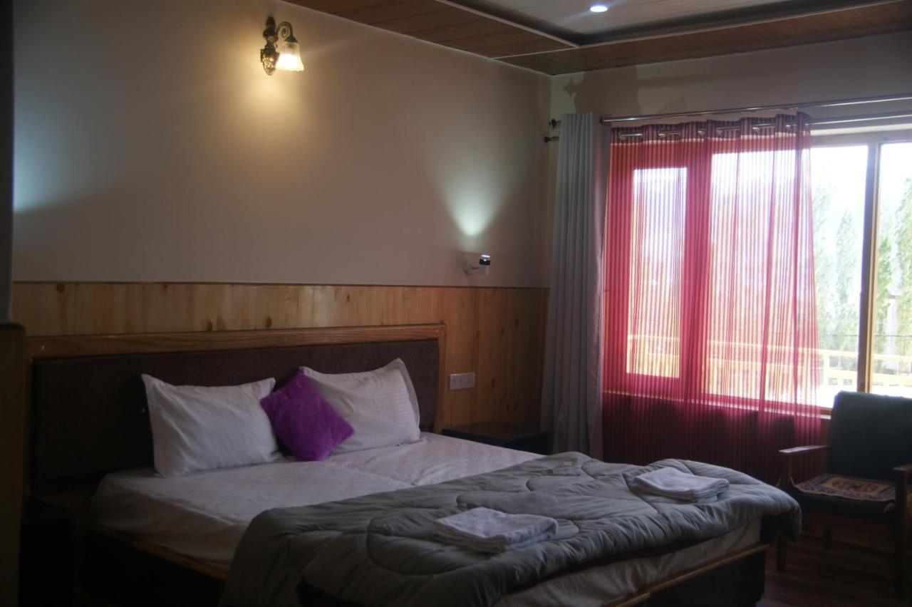 Chandan Guest House เลห์ ภายนอก รูปภาพ