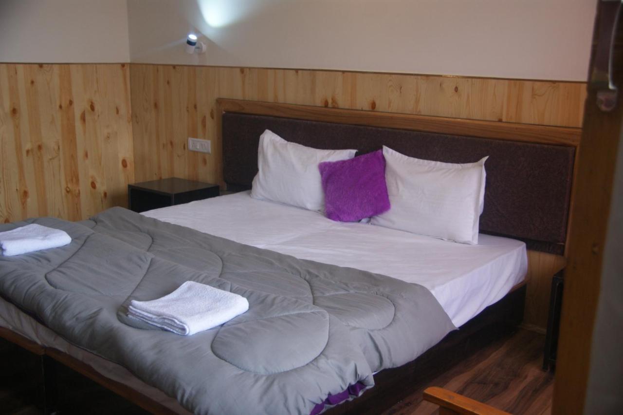 Chandan Guest House เลห์ ภายนอก รูปภาพ