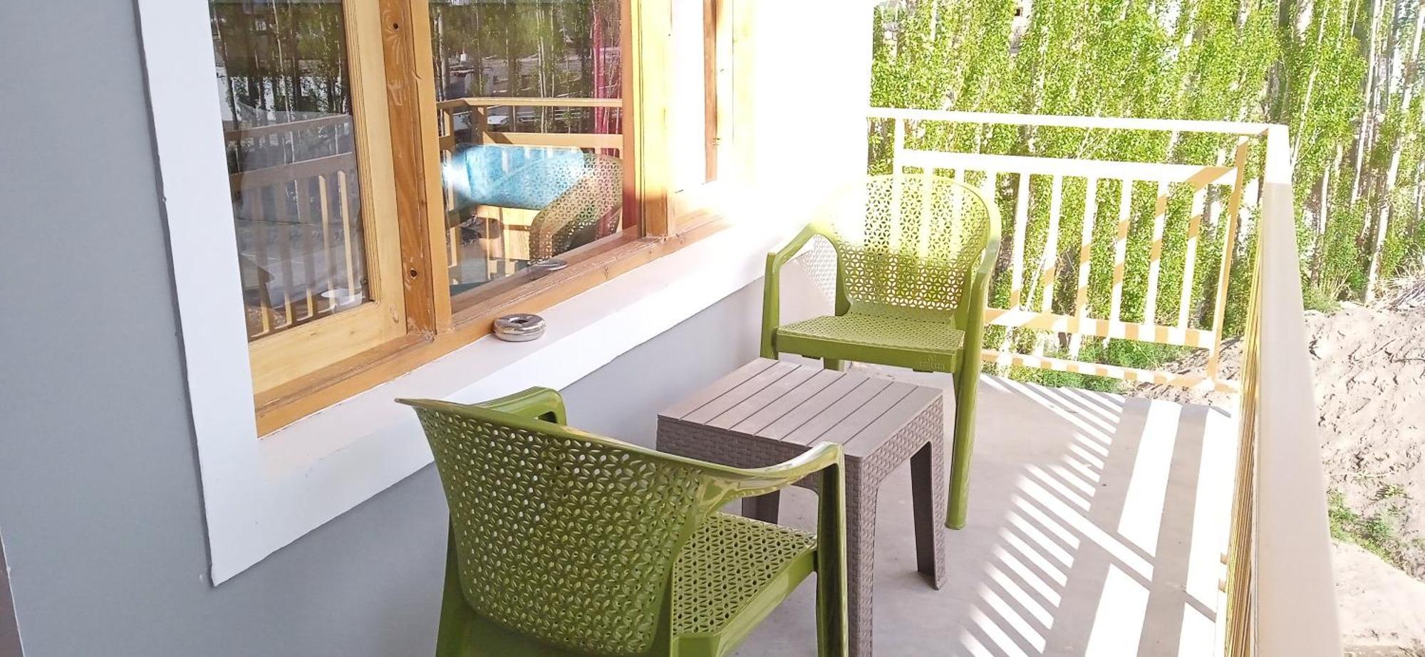 Chandan Guest House เลห์ ภายนอก รูปภาพ