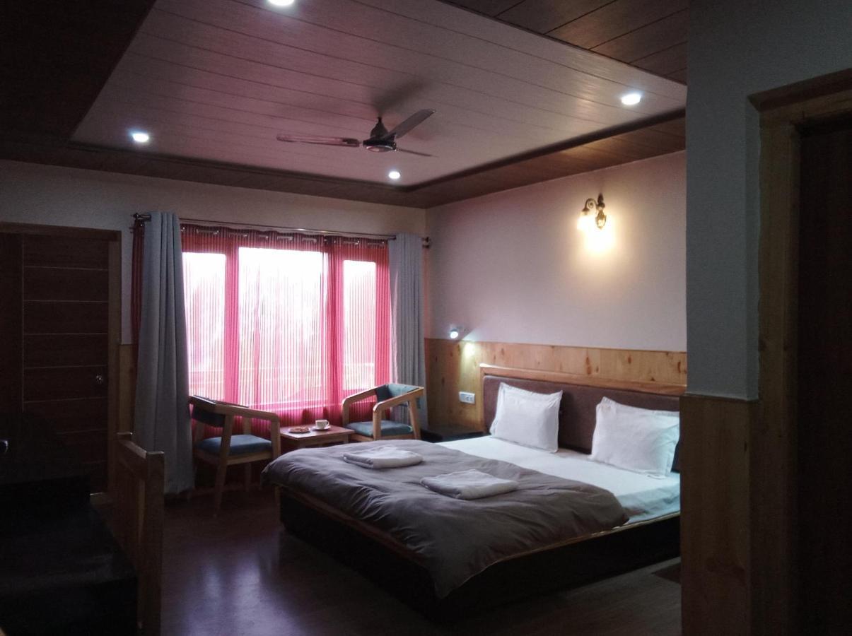 Chandan Guest House เลห์ ภายนอก รูปภาพ